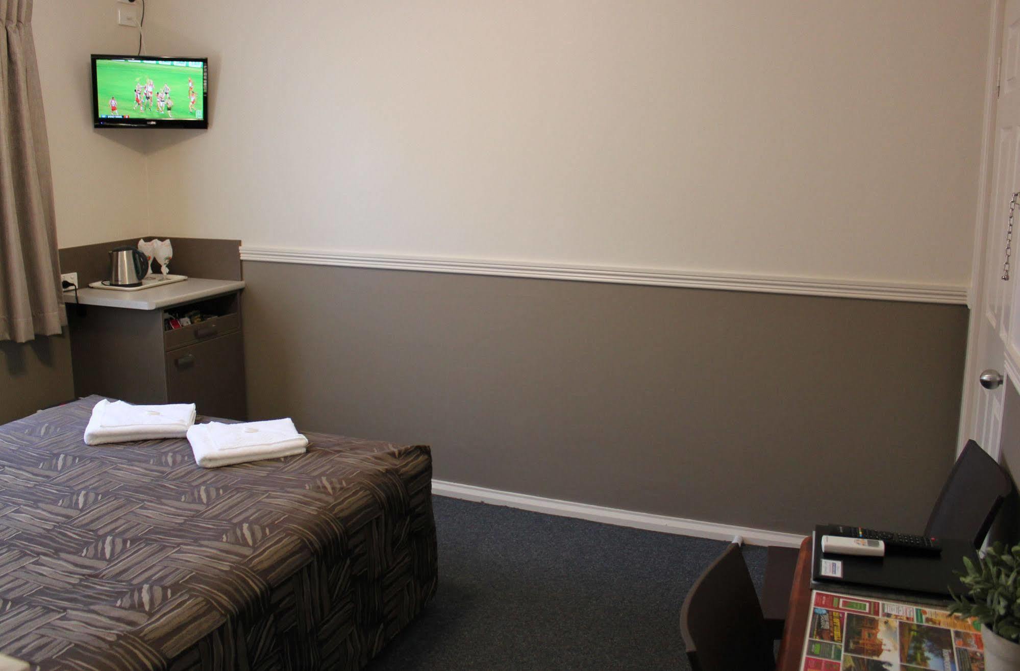 City Motor Inn Тувумба Екстер'єр фото