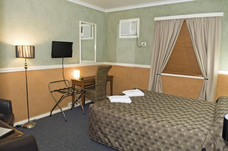 City Motor Inn Тувумба Екстер'єр фото